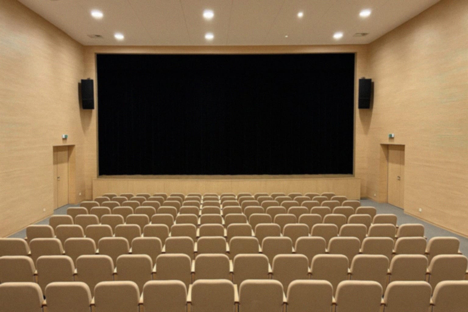 Warsztaty „Twórczy relaks” – Jesienne wianki w Knurowie